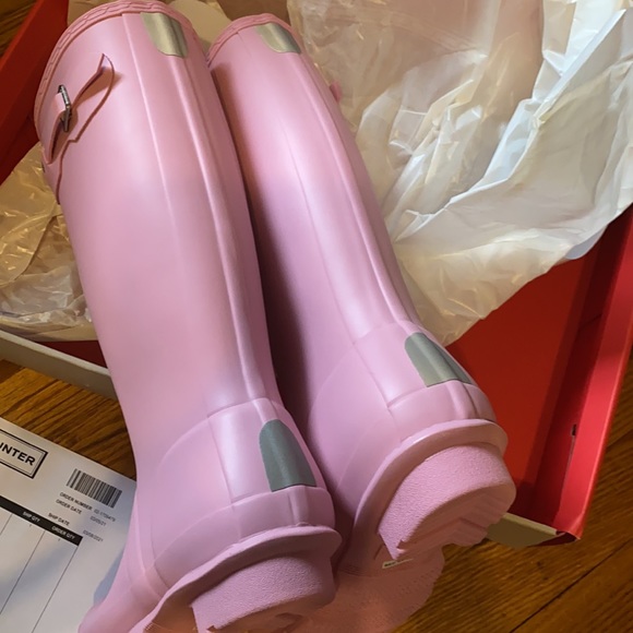 Brand New Pink Hunter rain boots - Picture 4 of 6